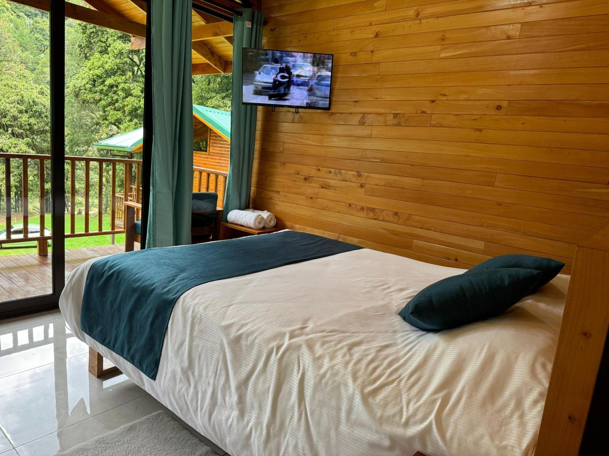 Entre Arboles Lodge Сан-Херардо-де-Дота Экстерьер фото