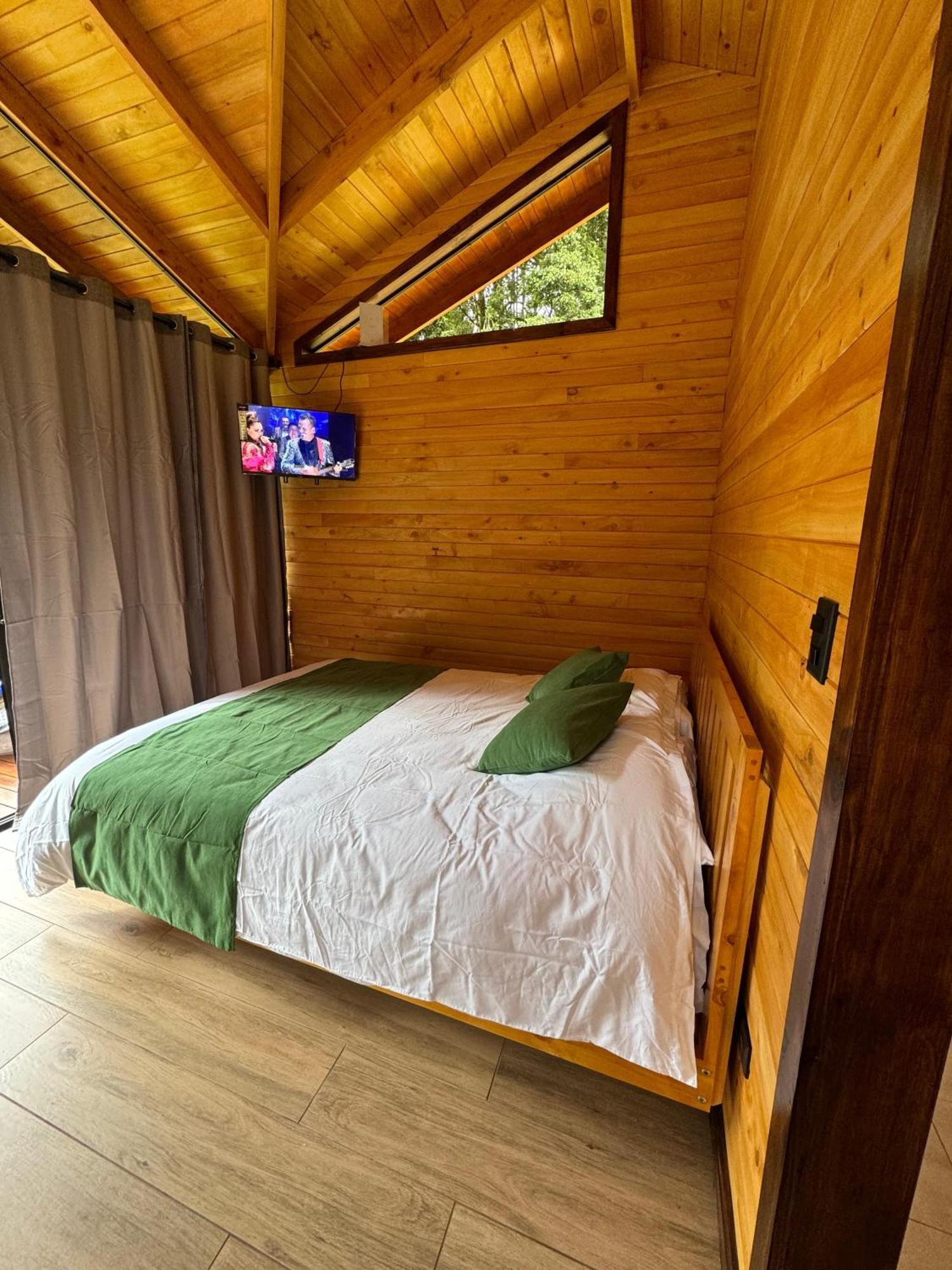 Entre Arboles Lodge Сан-Херардо-де-Дота Экстерьер фото